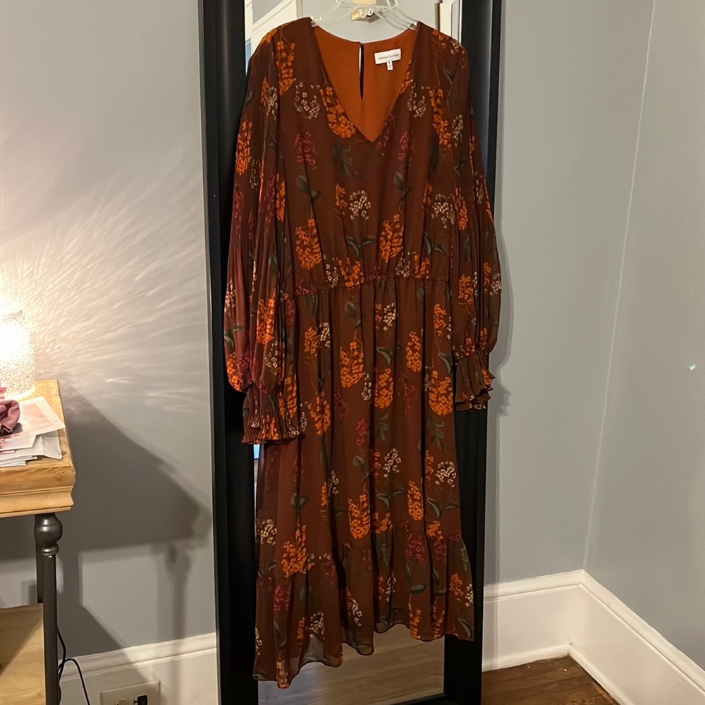 Gibson Latimer Floral Dress
